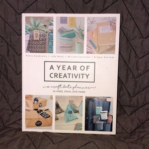 QUARRY NWT  a year of creativity. Date planner.